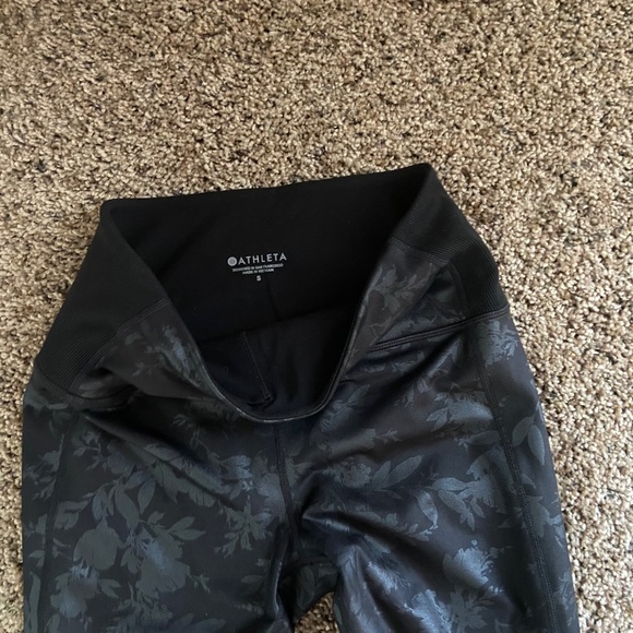 Athleta Barre floral  stirrup tights size small - Picture 6 of 6